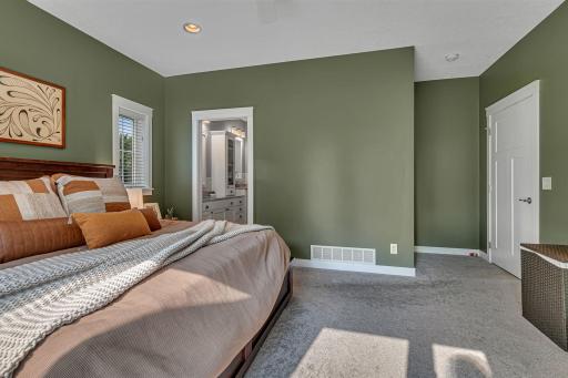 1412 Fairacre Lane SW, Willmar, MN 56201