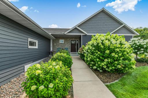 1412 Fairacre Lane SW, Willmar, MN 56201