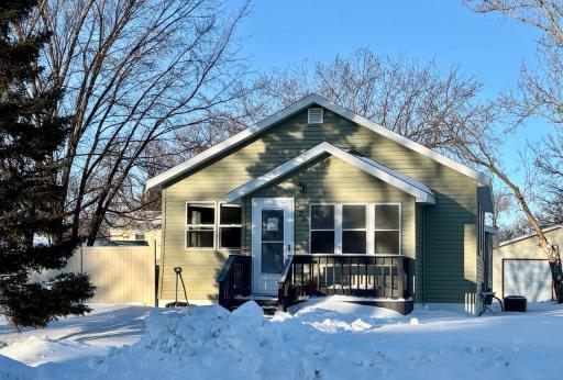 225 Kneale Avenue N, Thief River Falls, MN 56701