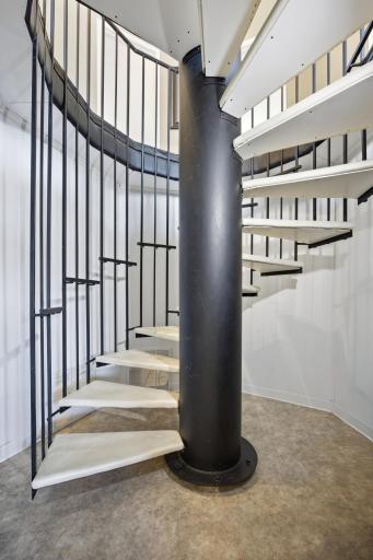 Spiral staircase