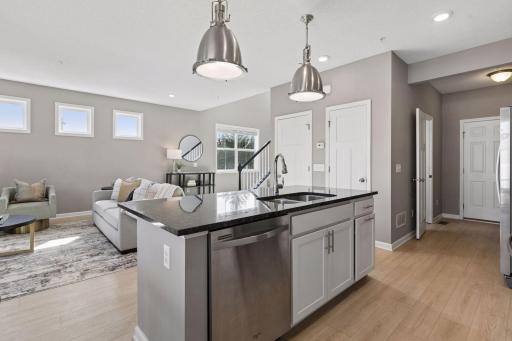 6998 Archer Trail, Inver Grove Heights, MN 55077