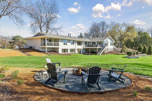 1155 Heritage Lane, Wayzata, MN 55391