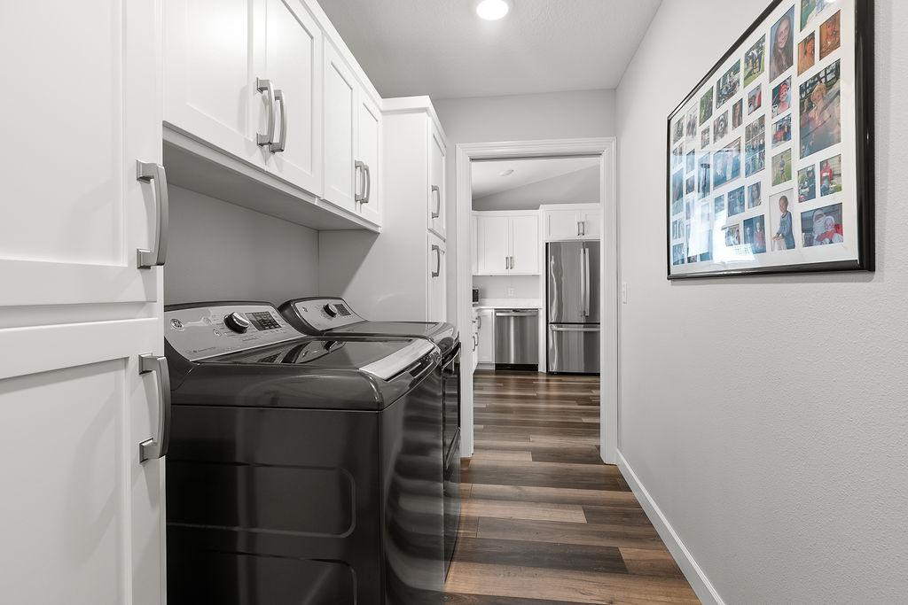 2nd Laundry room