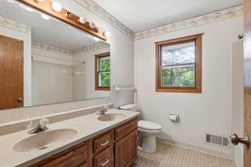 15432 Highwood Drive, Minnetonka, MN 55345