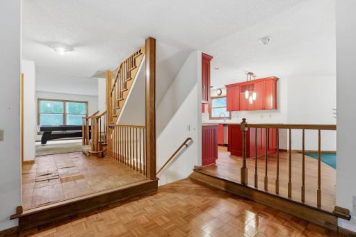 15432 Highwood Drive, Minnetonka, MN 55345
