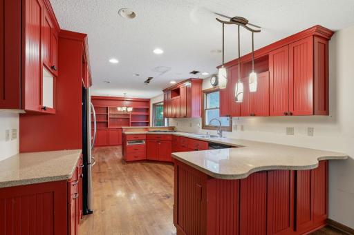 15432 Highwood Drive, Minnetonka, MN 55345