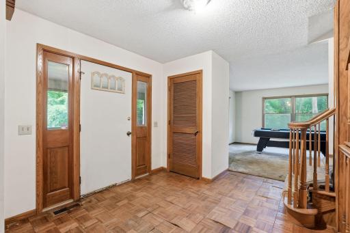 15432 Highwood Drive, Minnetonka, MN 55345