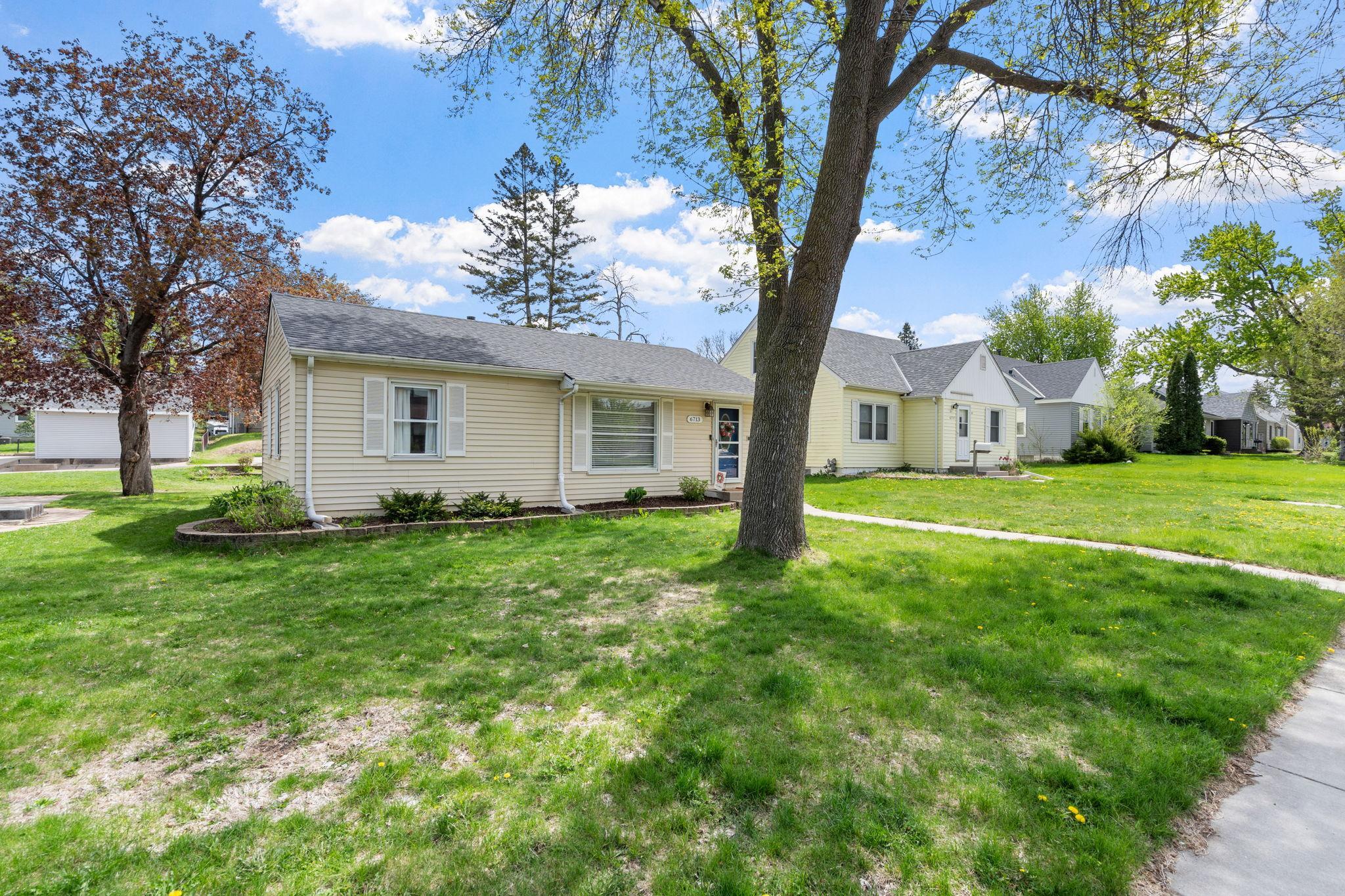 Newer maintenence-free vinyl siding and vinyl replacement windows.