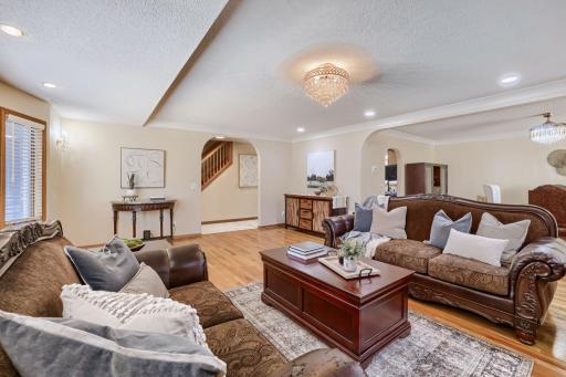 12210 51st Avenue N, Minneapolis, MN 55442