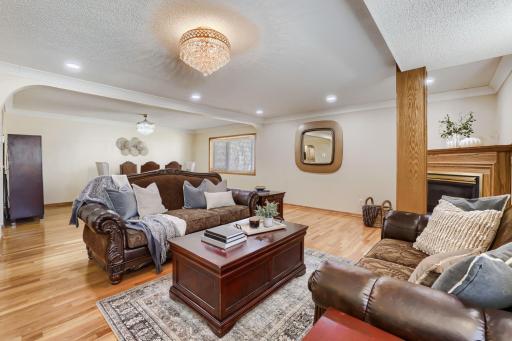 12210 51st Avenue N, Minneapolis, MN 55442