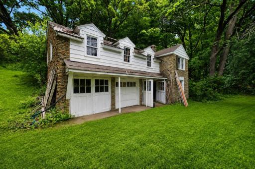 Carriage House.jpg