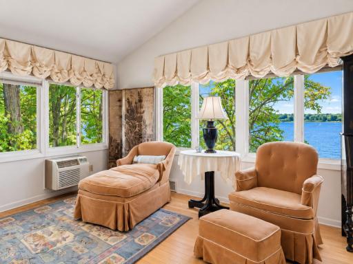 2425 N Shore Drive, Wayzata, MN 55391