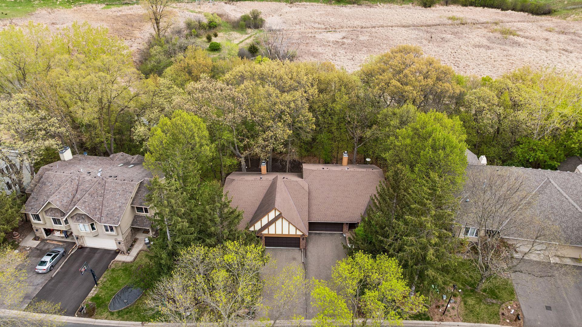 Enjoy close proximity to Eden Prairie’s extensive trail system and nearby parks, offering miles of scenic walking and biking paths.