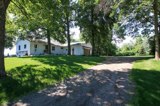 70995 183rd Street, Dassel, MN 55325