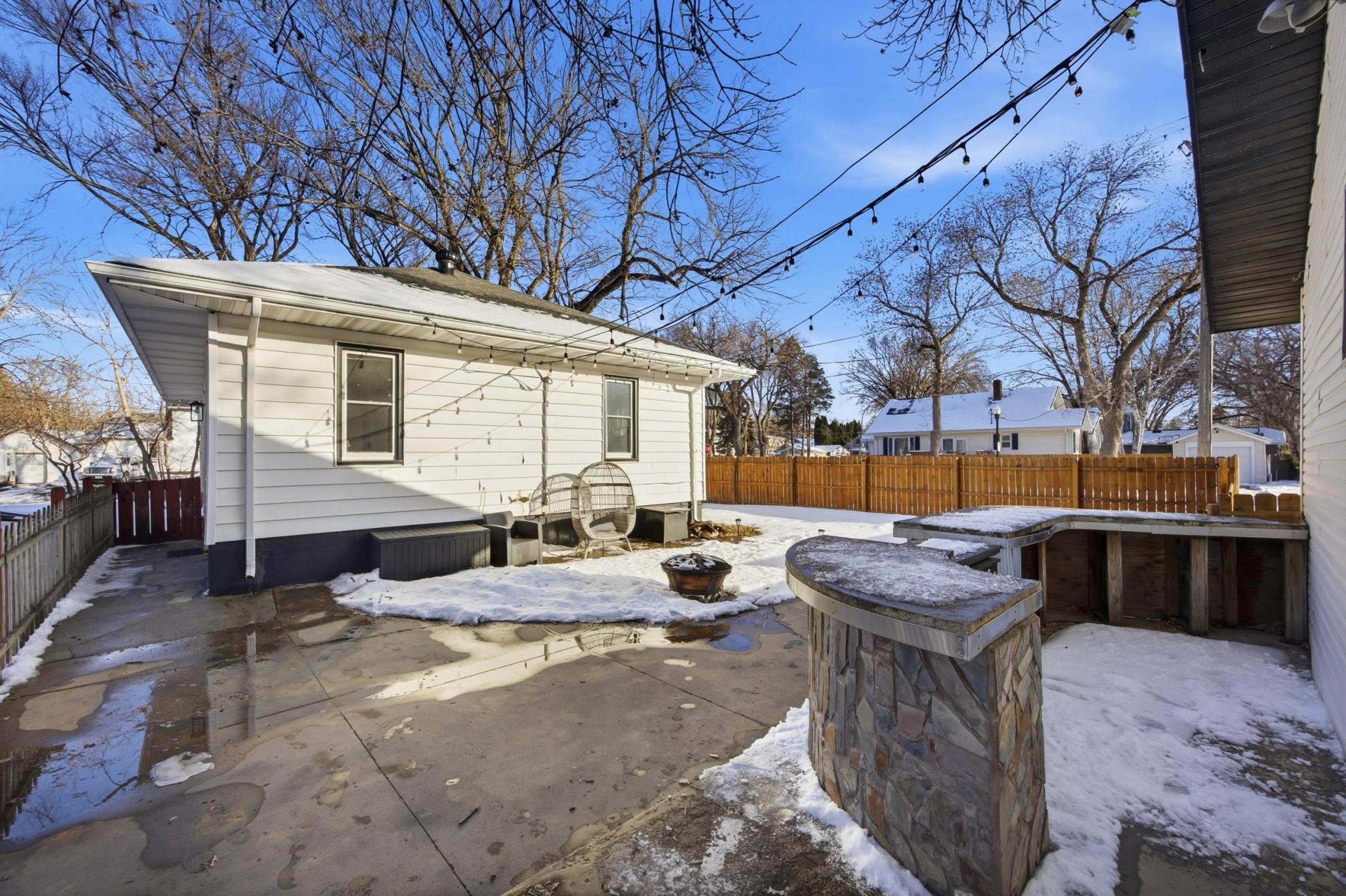 Backyard Patio & Entertaining Area