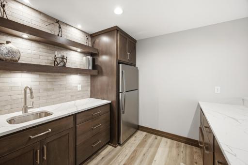927 50th Avenue W, West Fargo, ND 58078