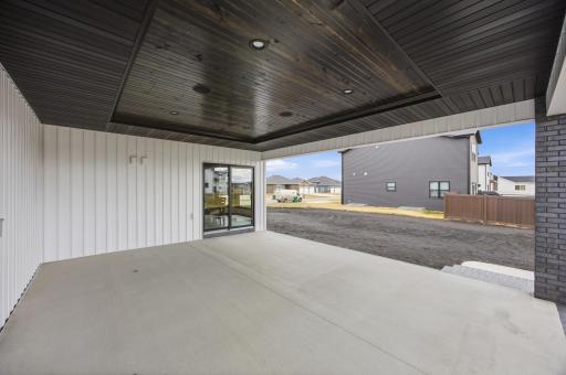 927 50th Avenue W, West Fargo, ND 58078