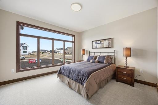 927 50th Avenue W, West Fargo, ND 58078