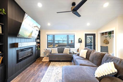 36318 Lakeland Road, Sturgeon Lake, MN 55783