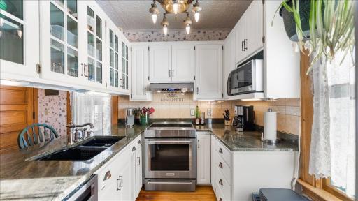 Updated Kitchen - Marbled Countertop, Kitchenaid Range