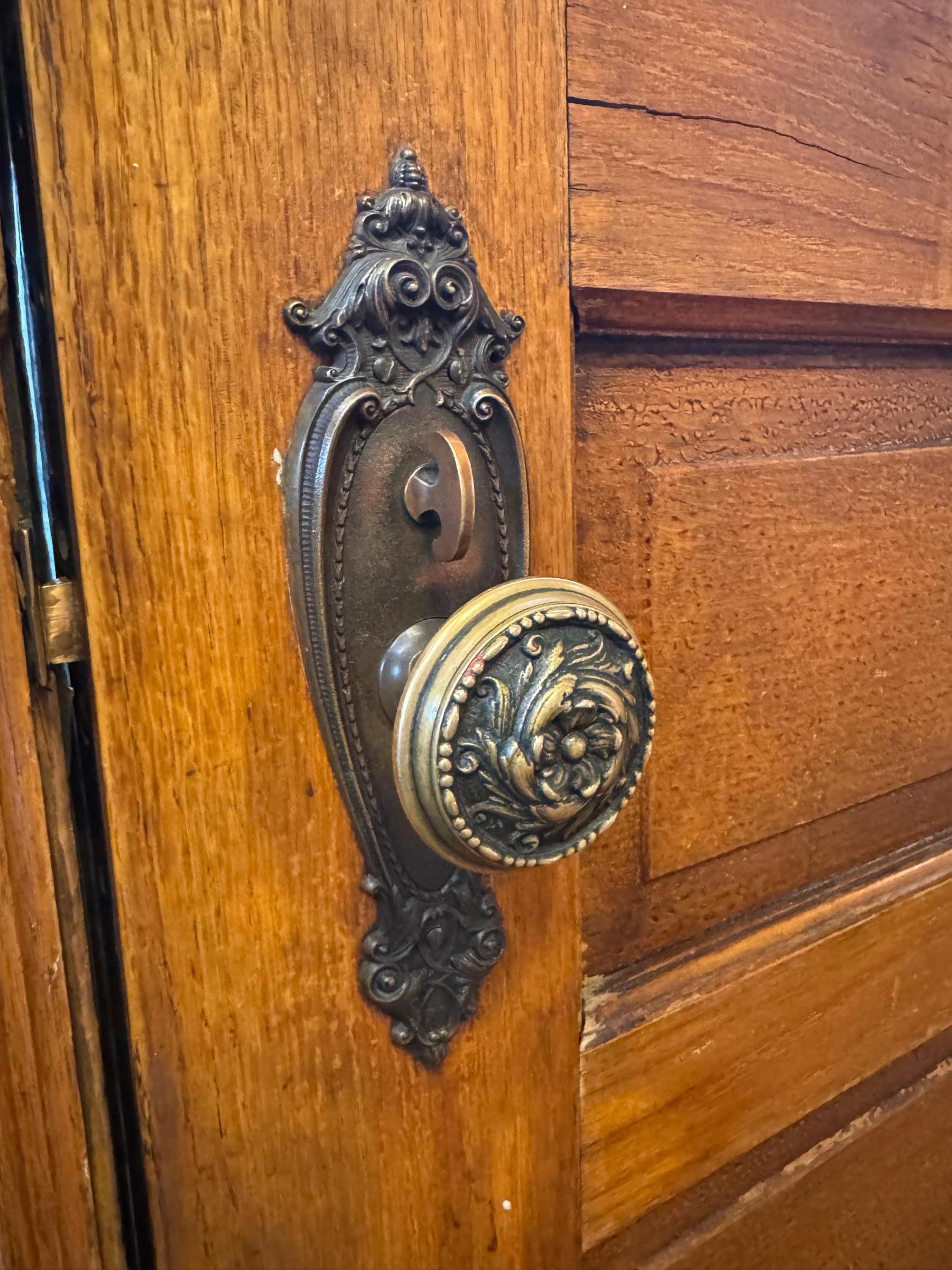 'Period' specific - Kept original right down to the knobs and locks