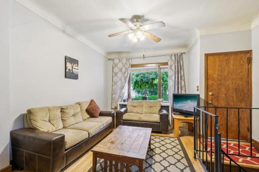 1273 7th Street W, Saint Paul, MN 55102