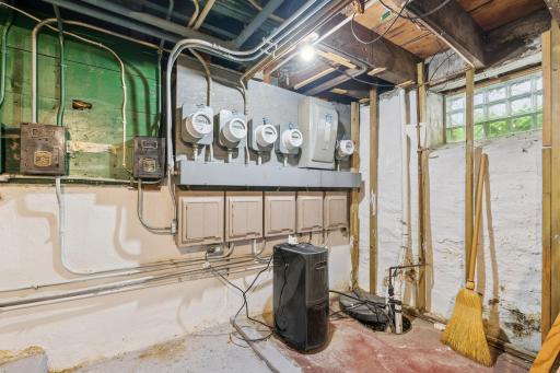 1273 7th Street W, Saint Paul, MN 55102