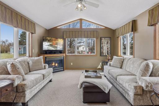4159 Pennsylvania Avenue, Saint Paul, MN 55123