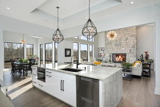7737 Prairie Grass Pass, Prior Lake, MN 55372