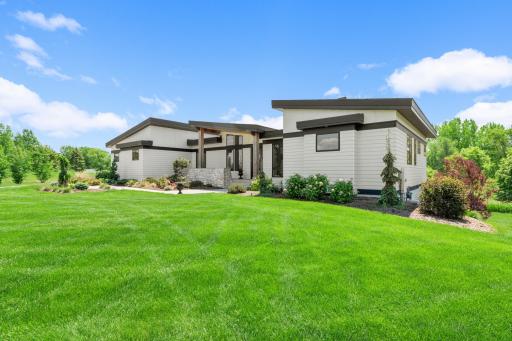7737 Prairie Grass Pass, Prior Lake, MN 55372