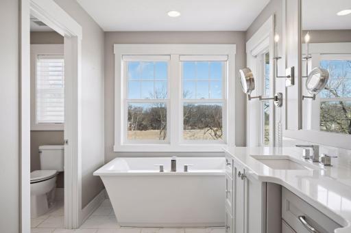 726 Woodland Hill Court - Spacecrafting - 0041.jpg