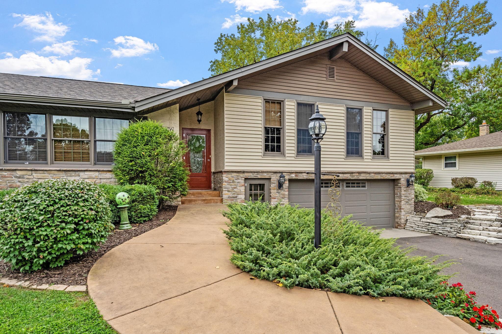Classic curved entrance