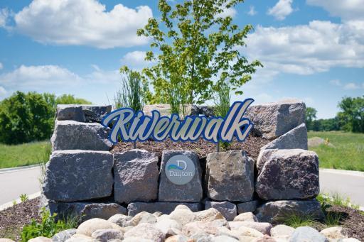 Riverwalk is where dreams are made! Fall in love with the community pool, clubhouse, miles of walking trails, parks, & the Mississippi river just down the street with Cloquet Overlook Park. It's a beautiful blend of city & nature! Slice of Paradise!