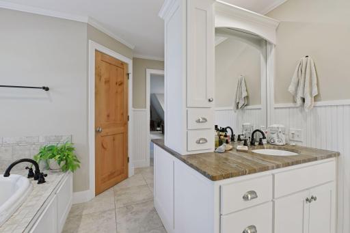2938 Northview Road, Wayzata, MN 55391