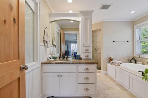 2938 Northview Road, Wayzata, MN 55391