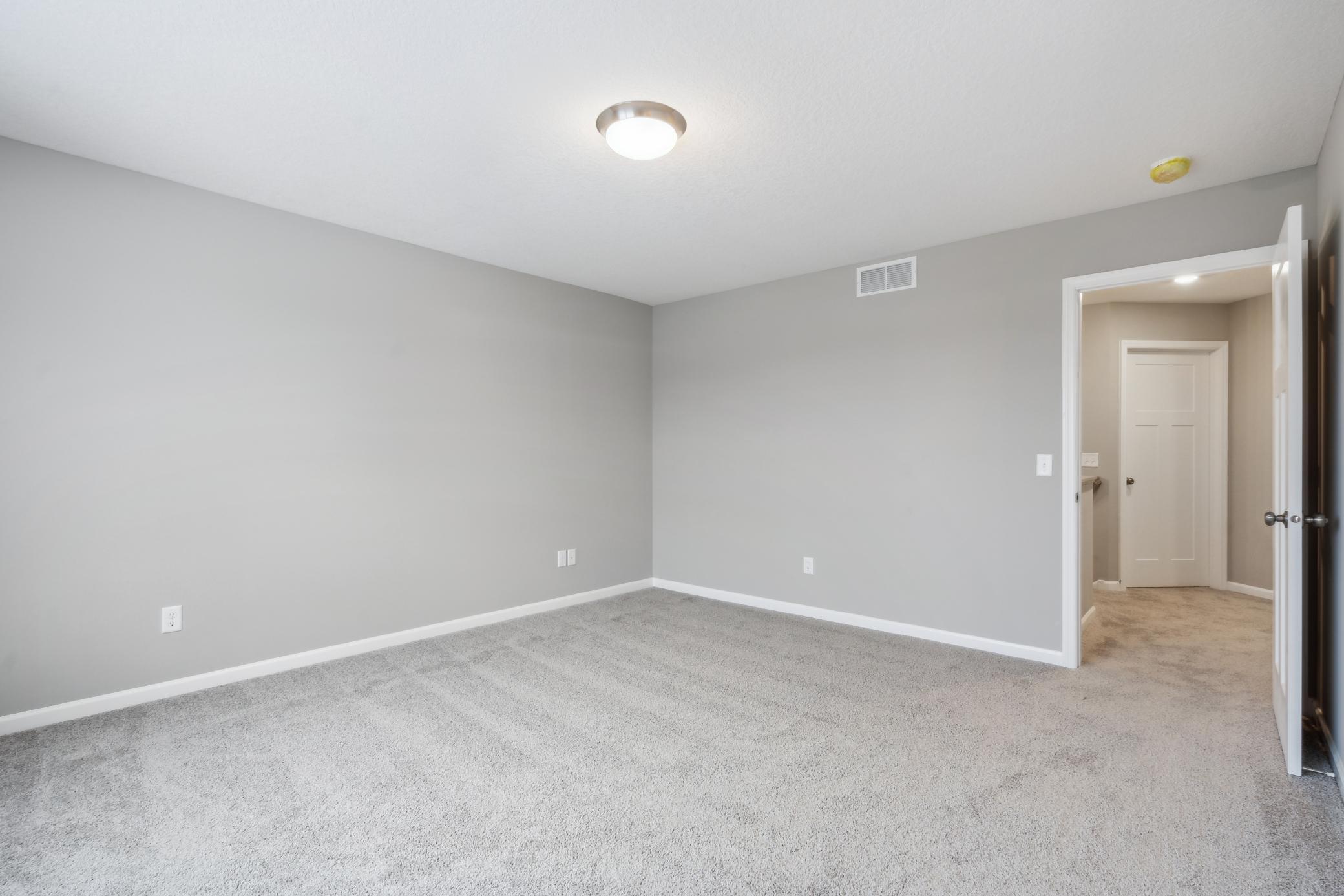 Owner's Suite *Photo of a previously built home of the same floor plan. Finishes/options may vary.