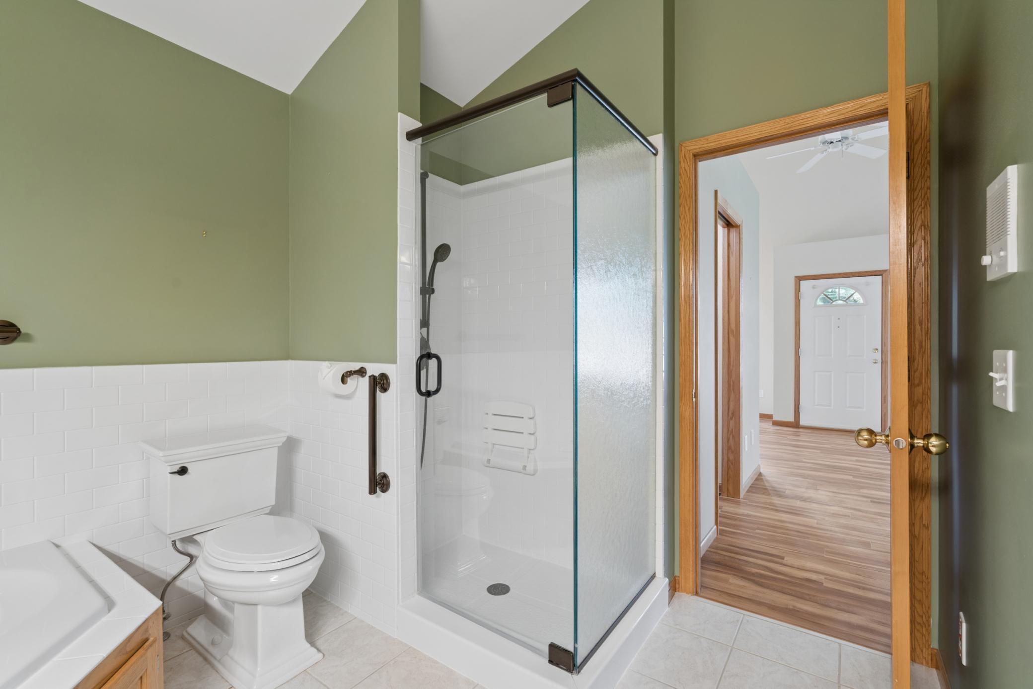 Primary bedroom bath