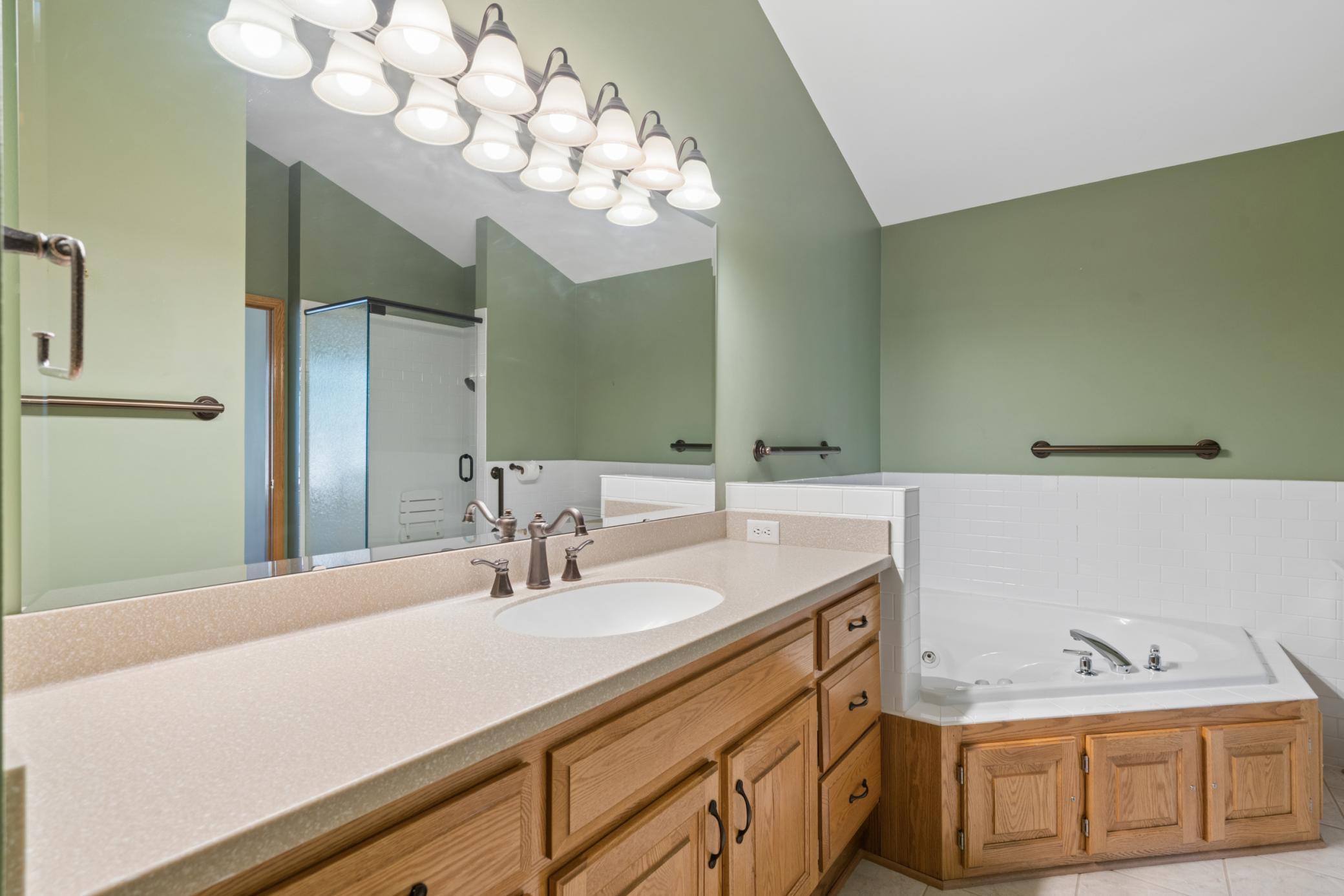 Primary Bedroom Bath