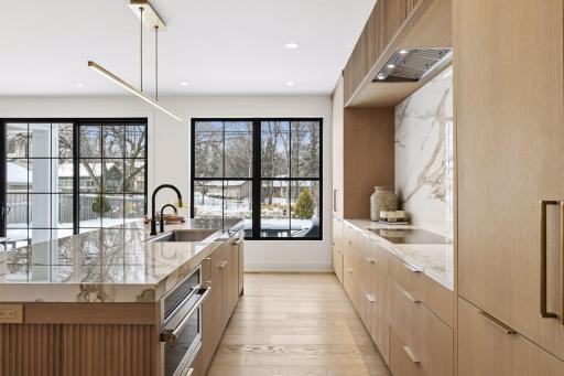 4006 Sunnyside Road, Minneapolis, MN 55424