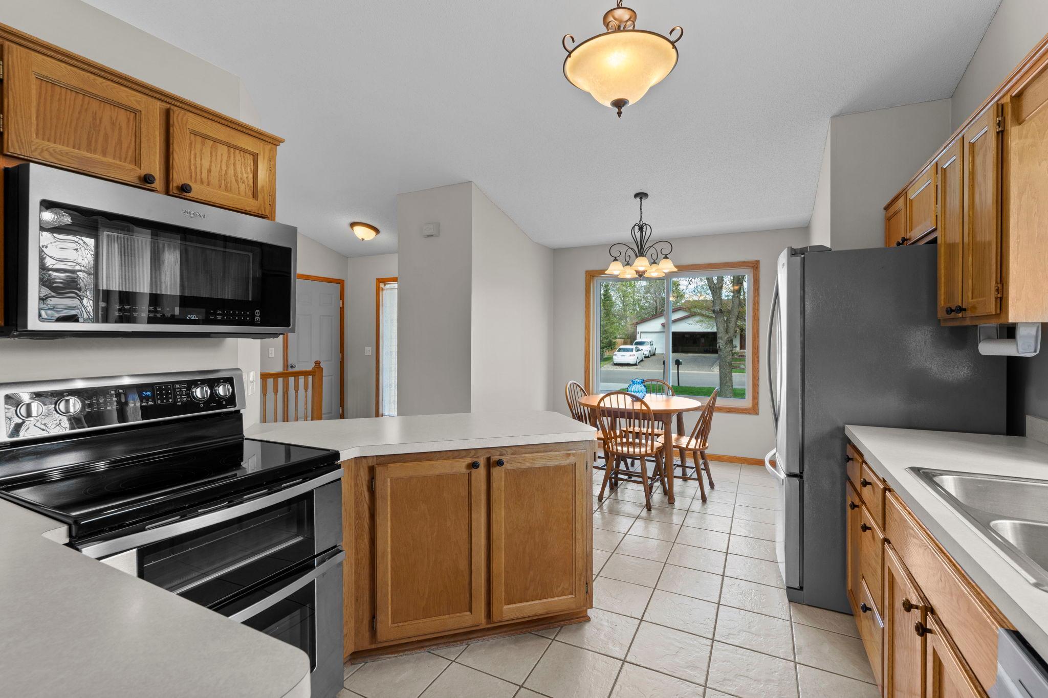 Double oven and microwave with airfryer