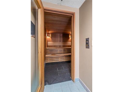 24/7 Sauna Access for relaxation at any hour!