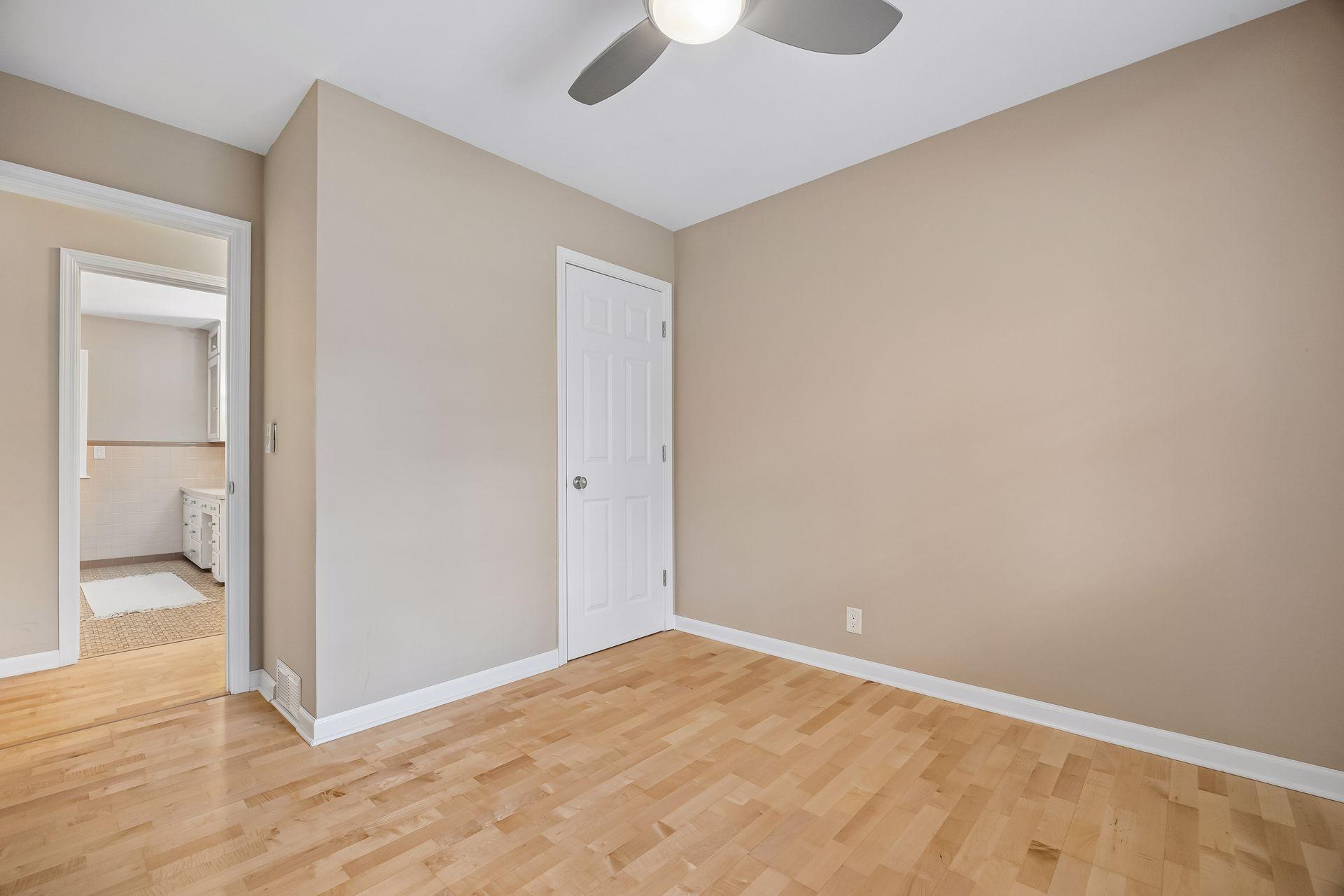 7837 Edgebrook Drive - Spacecrafting - 0032.jpg