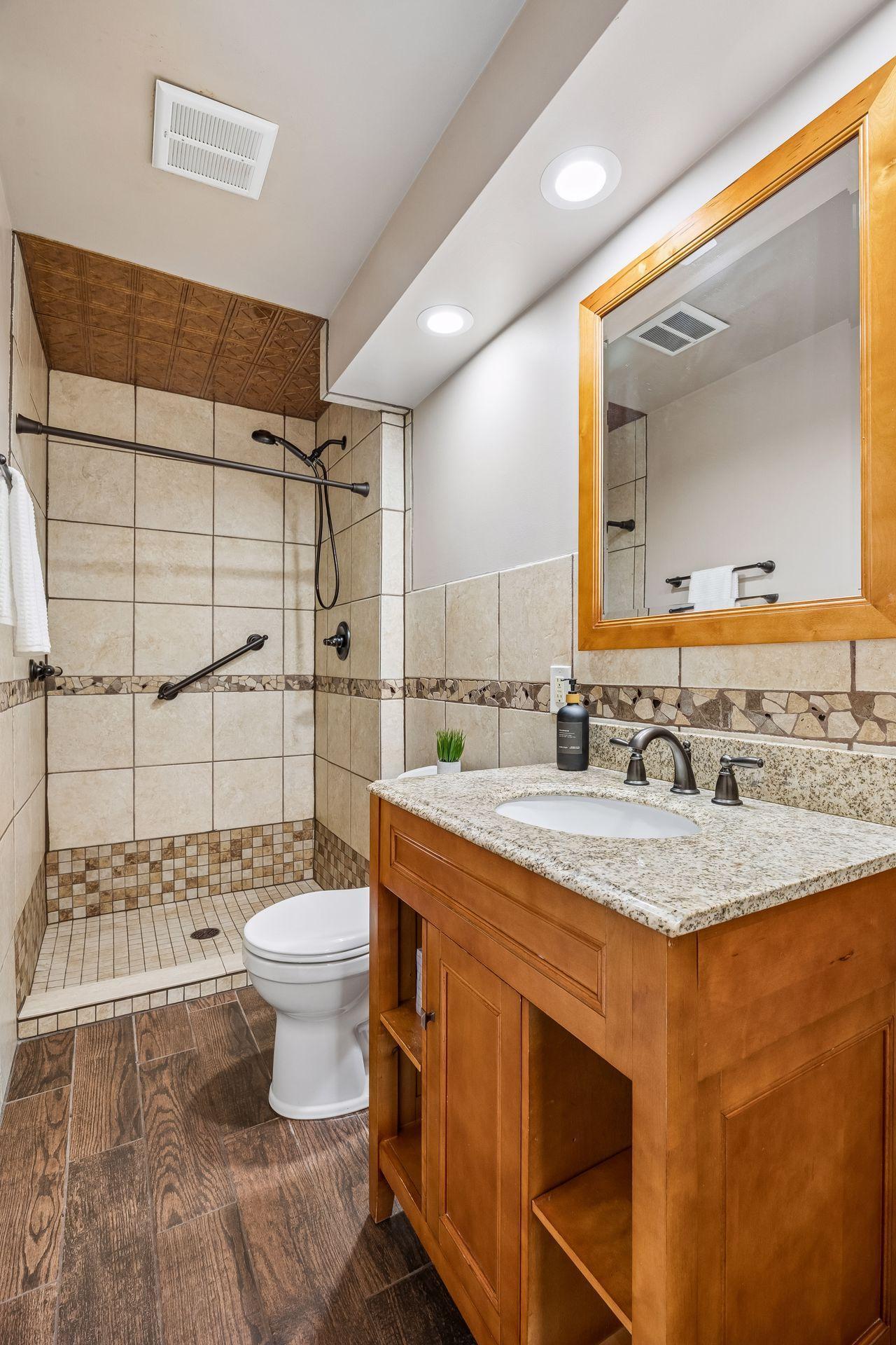 7837 Edgebrook Drive - Spacecrafting - 0025.jpg