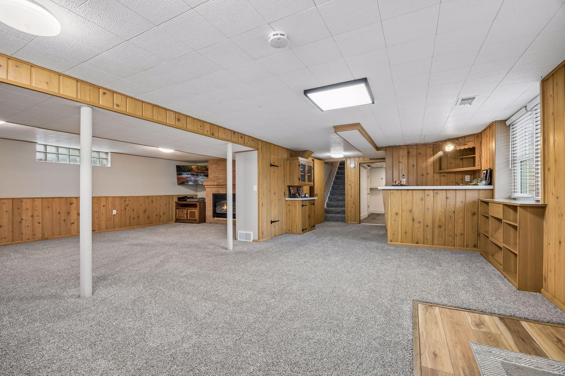 7837 Edgebrook Drive - Spacecrafting - 0034.jpg