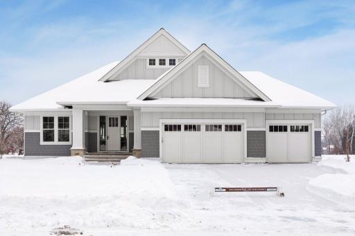 556 Harbor Court, Saint Paul, MN 55126