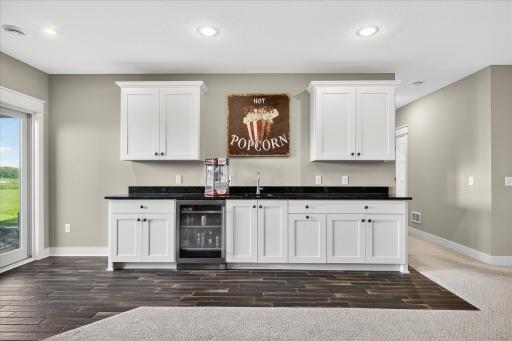 7604 E 250th Street, Elko New Market, MN 55020