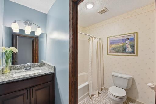 5831 Fawn Trail Circle, Saint Paul, MN 55129