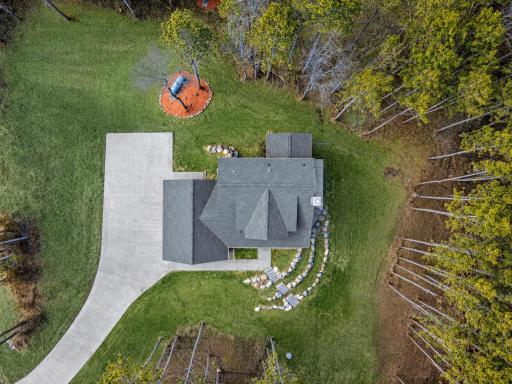 A trail located just behind the home invites quiet walks through the woods, while a nearby eagleâs nest adds to the rare natural setting.