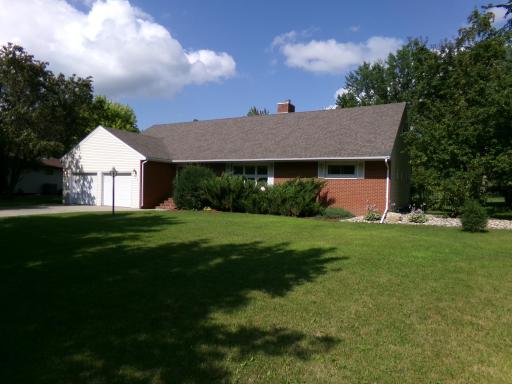 846 2nd Street N, Wahpeton, ND 58075