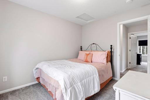 1571 Christie Place, Saint Paul, MN 55106